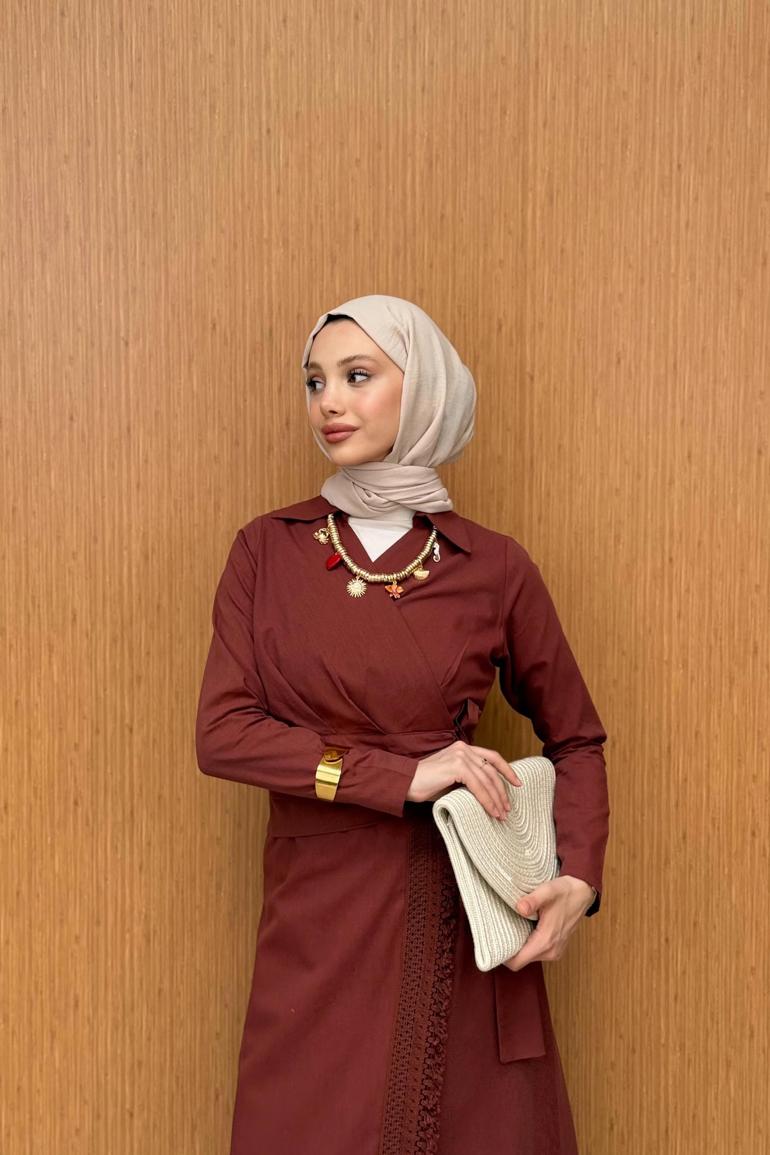 Tesettür V Yaka Bağlamalı Keten Elbise - Kiremit