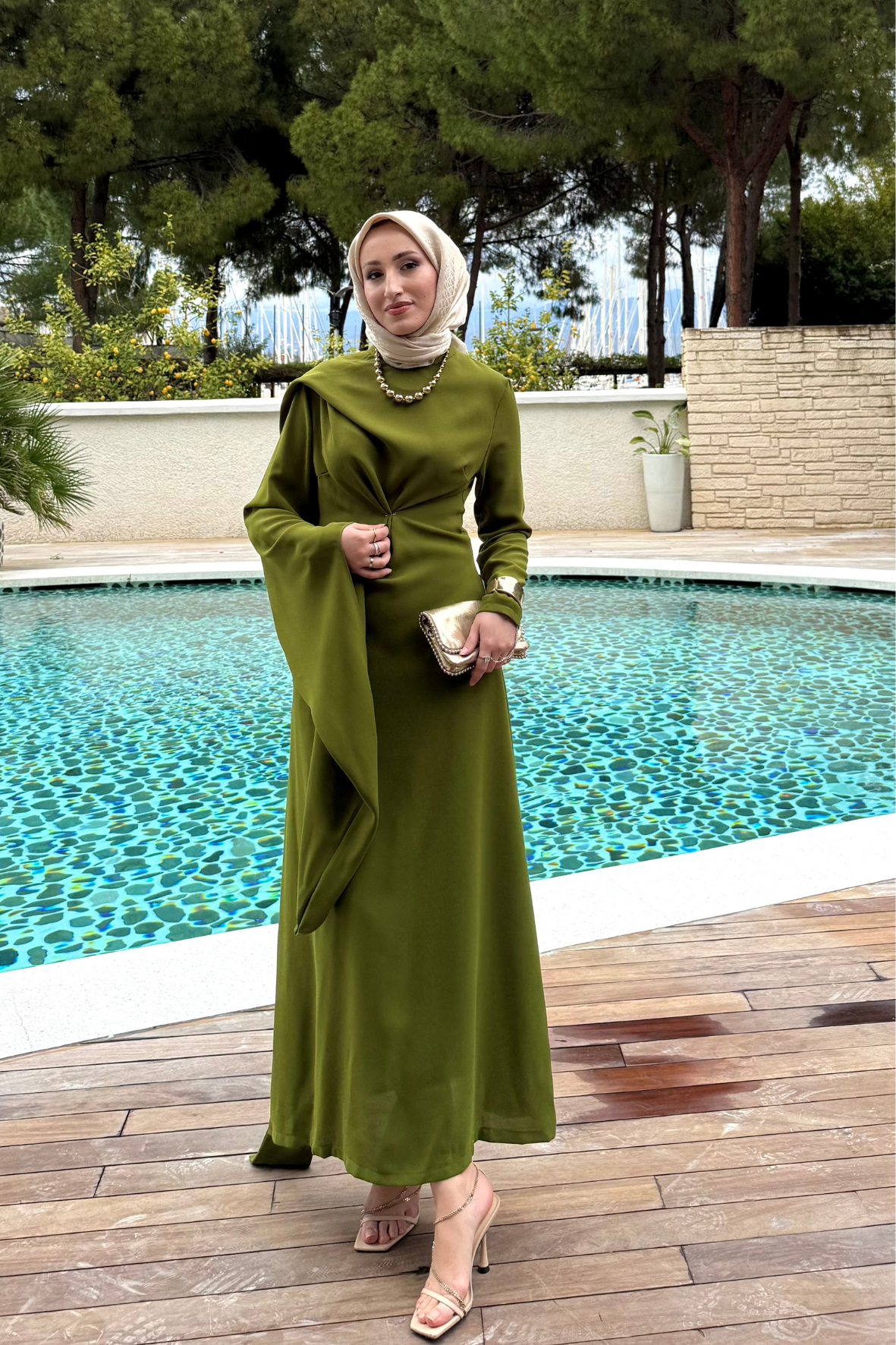 Şal Detaylı Volan Elbise-Olive (ÖN SİPARİŞ )
