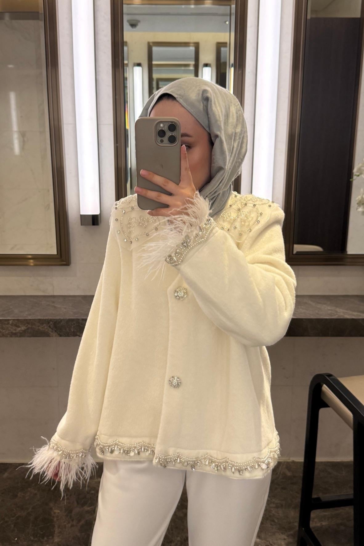 İthal Taşlı Angora Ceket-Ekru 