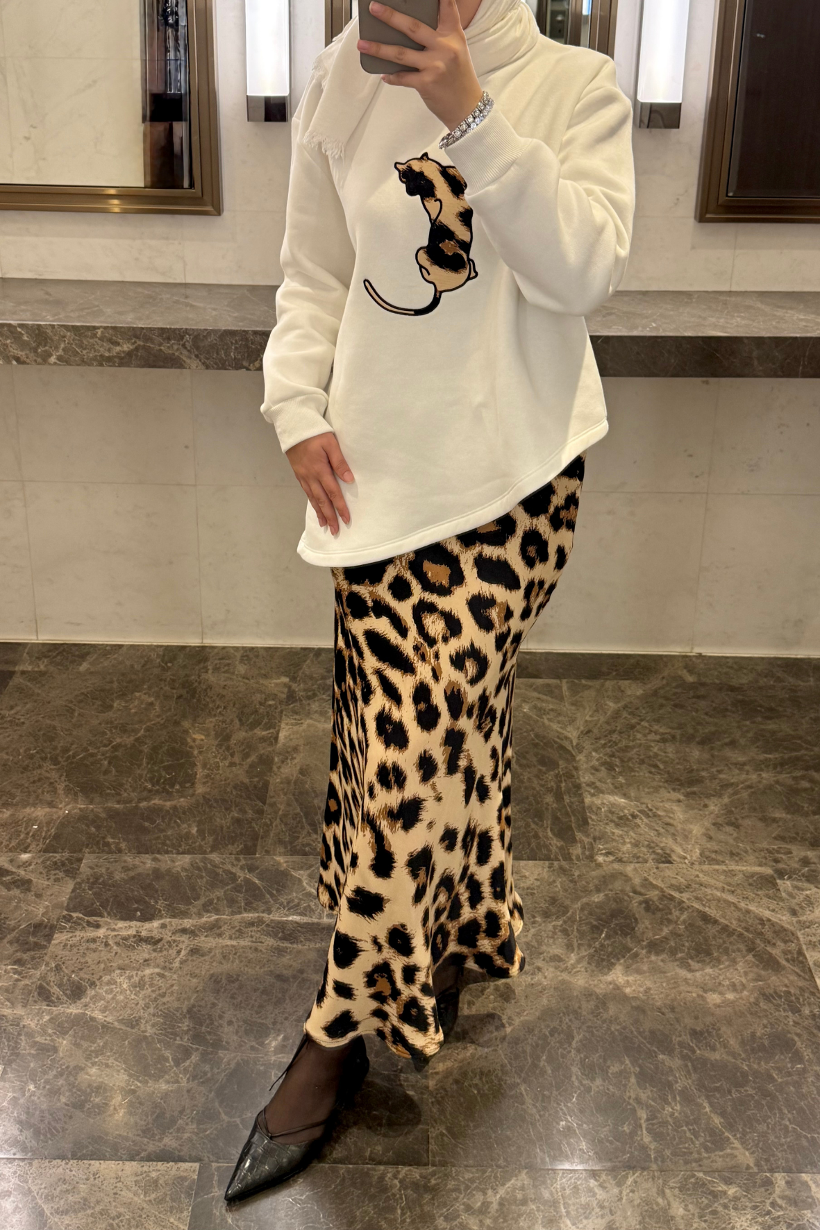 Leopar Saten Etekli Takım-Ekru