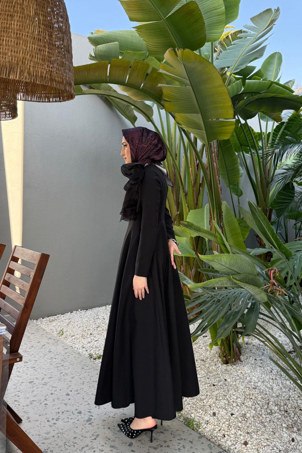 Elizabeth maxi boy fiyonk broşlu premium elbise-siyah - vakronline