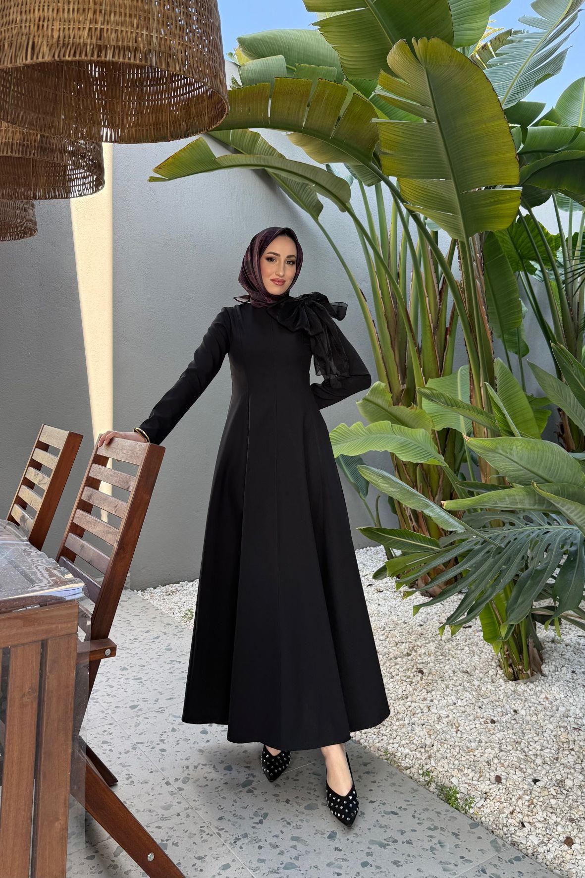 Elizabeth maxi boy fiyonk broşlu premium elbise-siyah - vakronline
