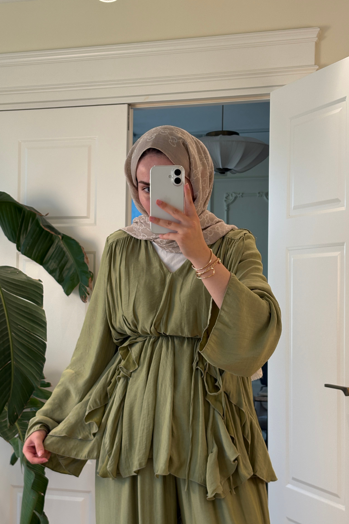 Batik Pantolonlu Takım-Haki