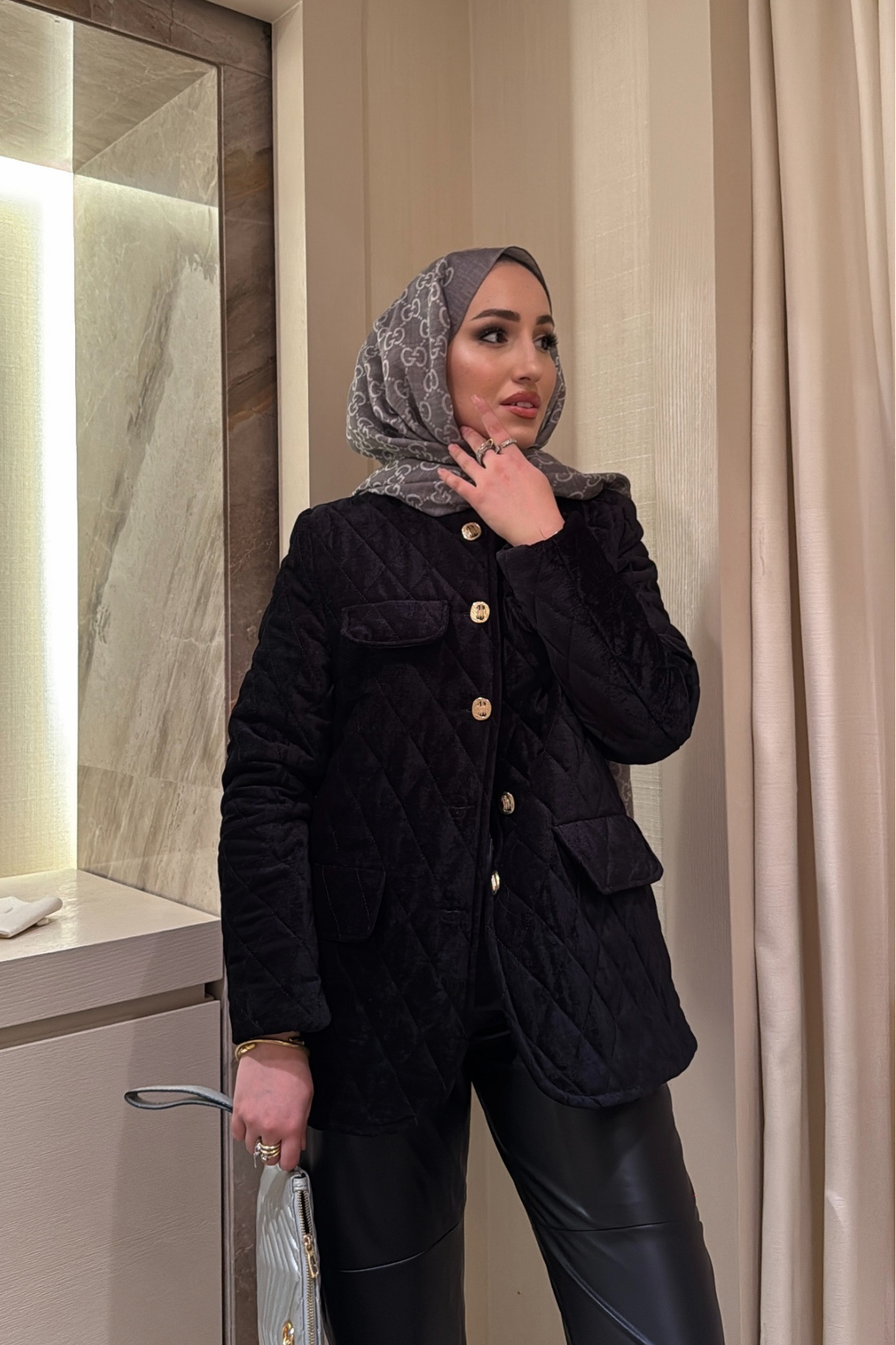 Kadife Kapitone Mont-Siyah