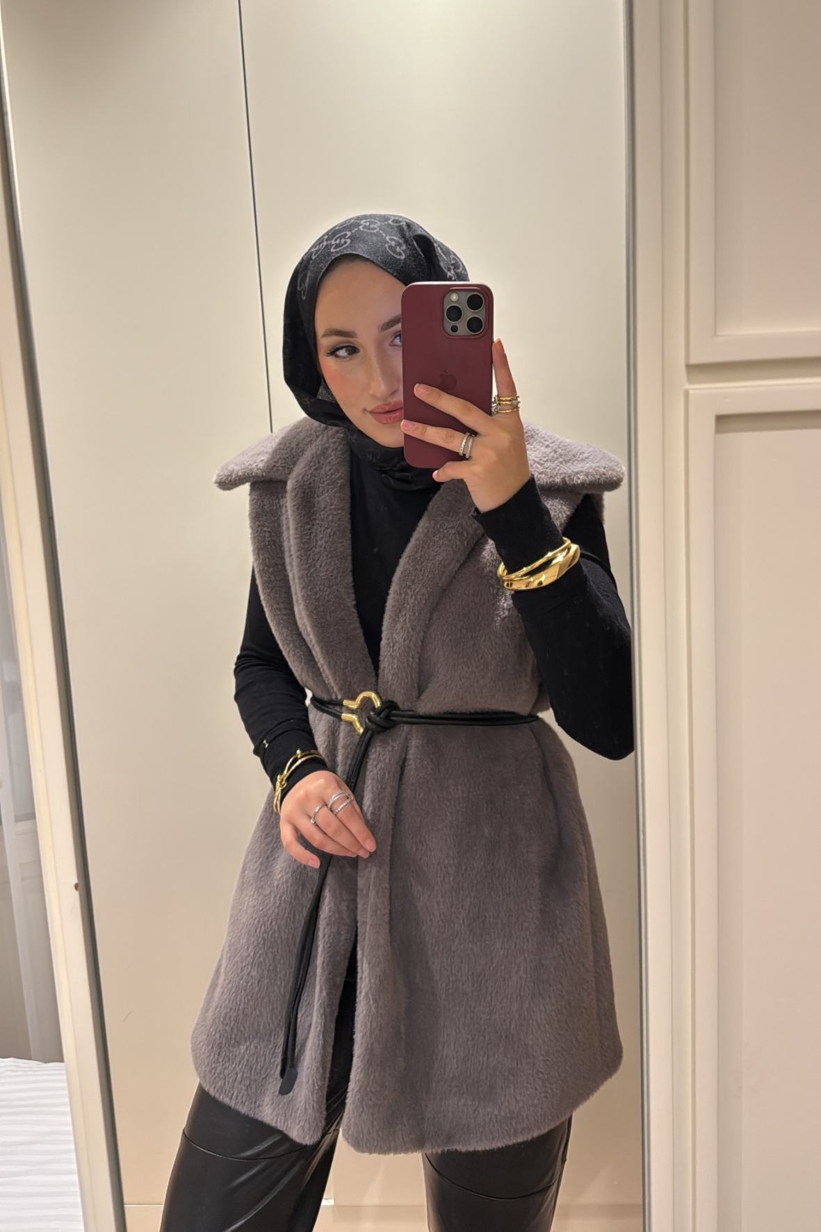 Kemer Detaylı Yakalı Angora Kürk Yelek-Gri