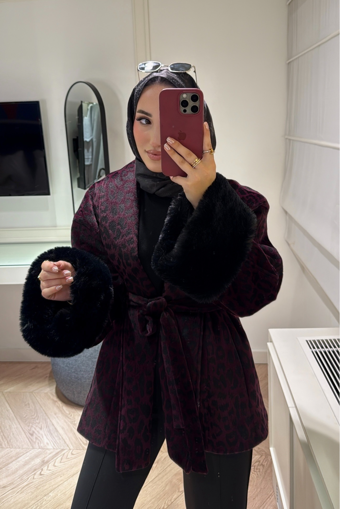 Kolları Tüylü Leopar Desenli Kaban-Bordo