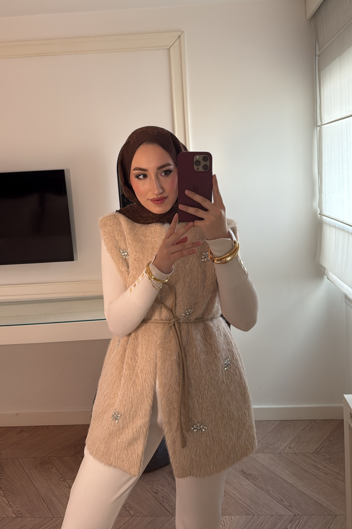 Lucci Kristal Taşlı Kürk Yelek-Bej