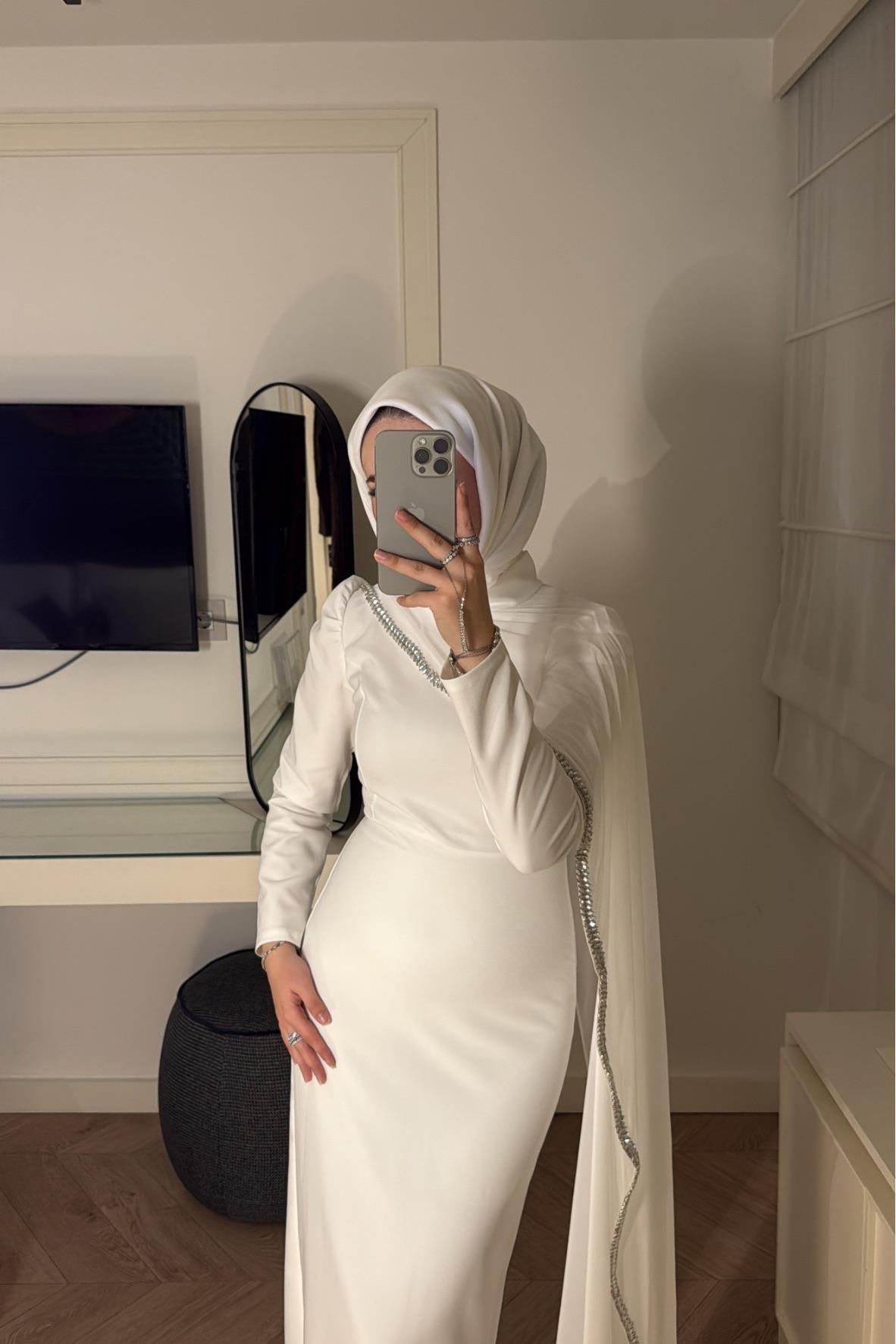 Milena Taşlı Premium Elbise-Beyaz(ÖN SİPARİŞ)