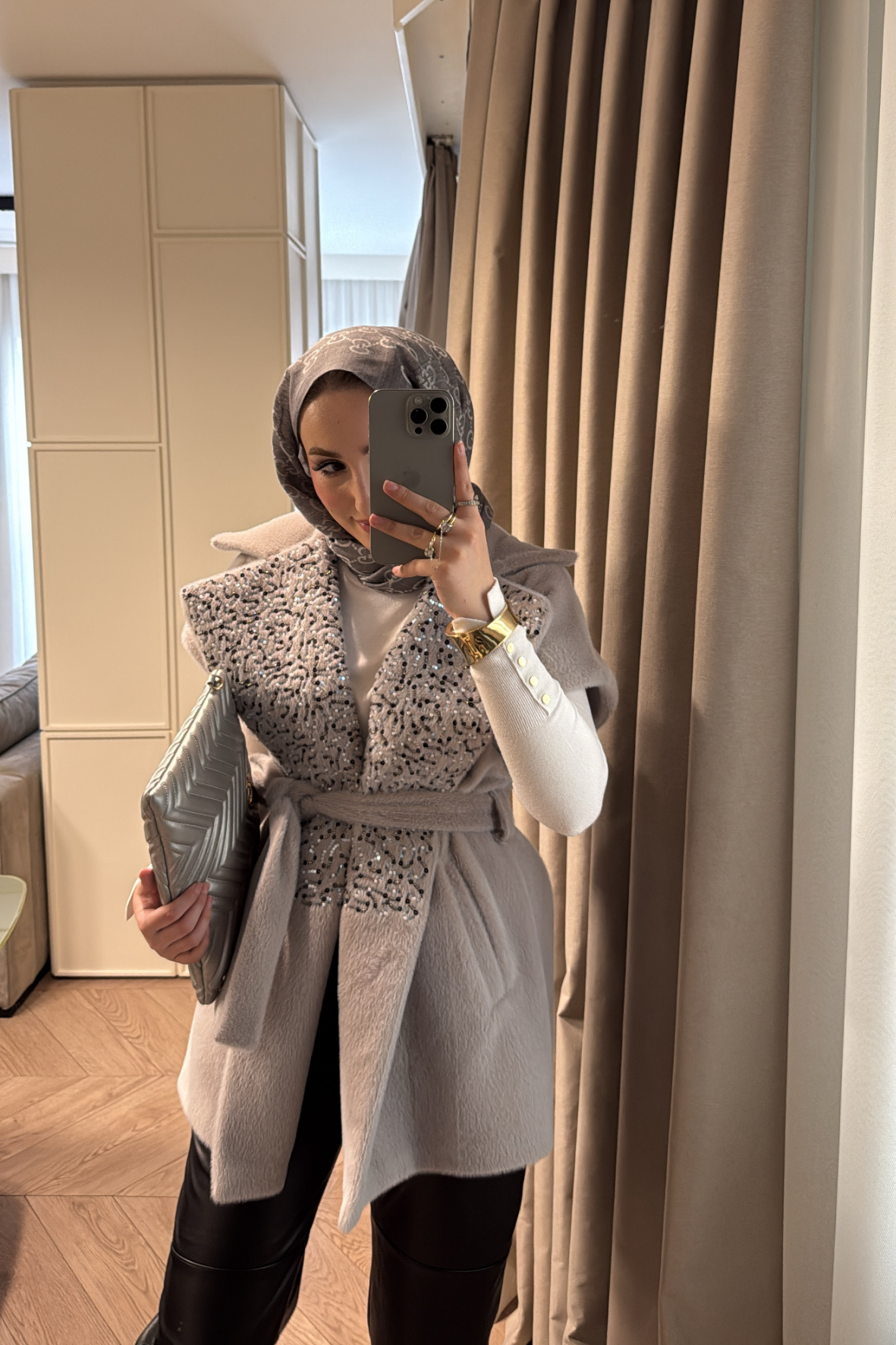 Nakış Detaylı Gold Fox Yelek-Taş