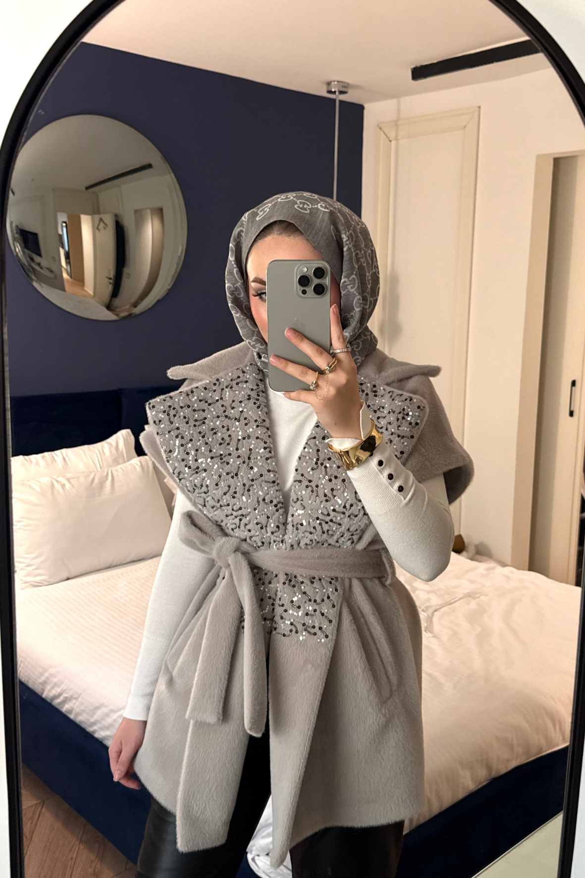 Nakış Detaylı Gold Fox Yelek-Taş