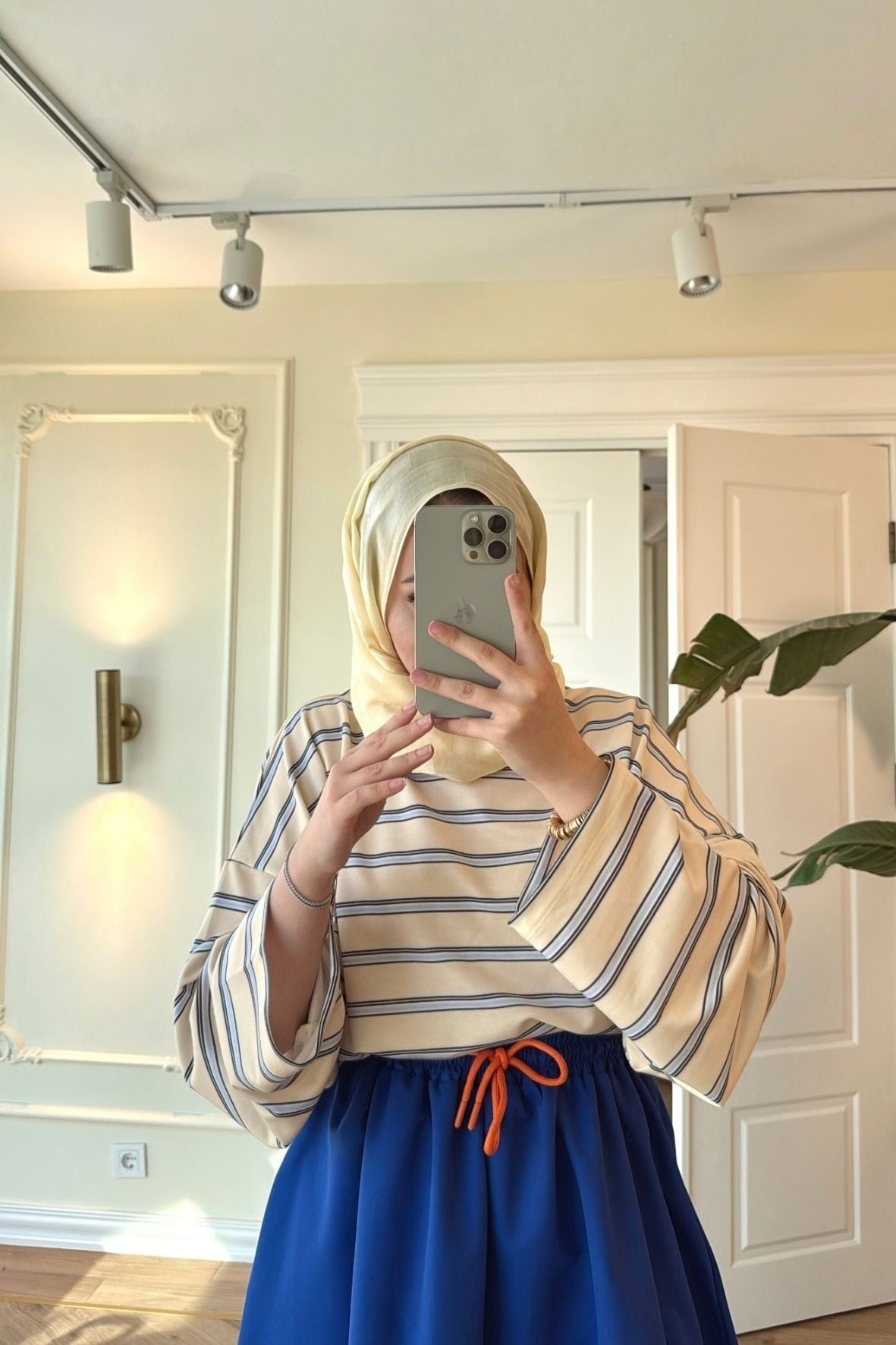 Nevra Çizgili Basic Sweatshirt-Sarı