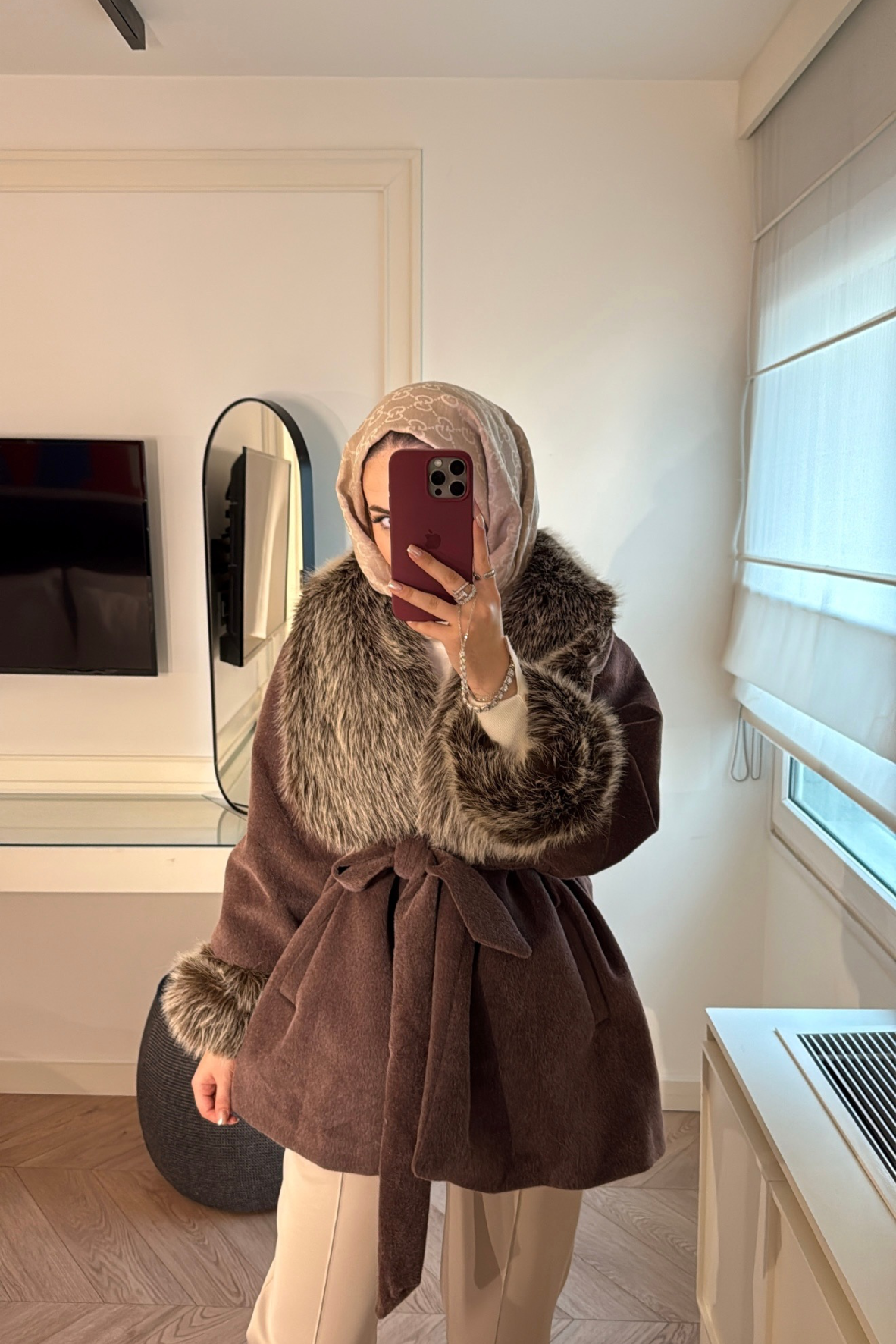 Oven Yakası Kürklü Kaban-kahve