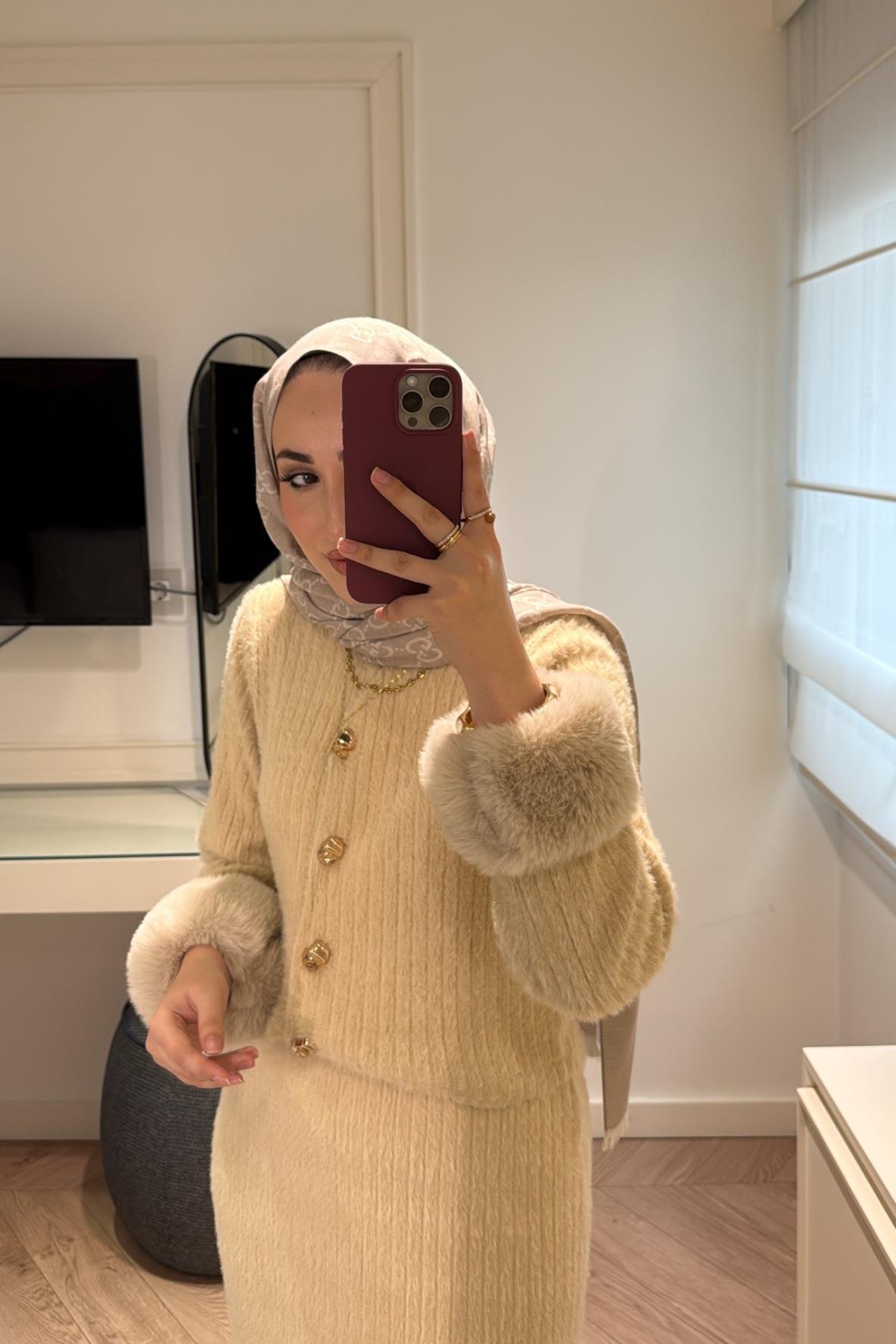 Triko Detay Kürklü Takım - Bej