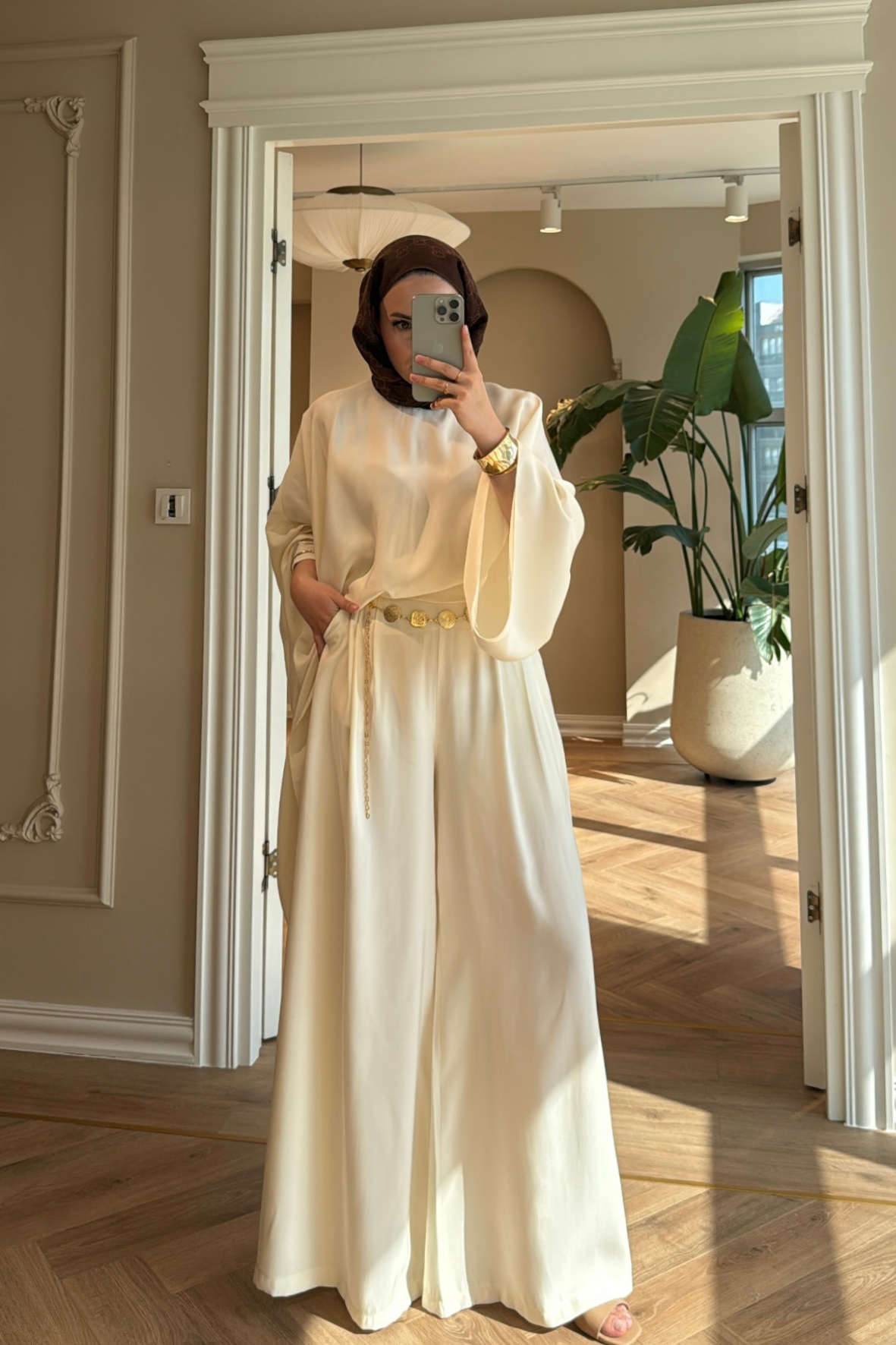 Vera Gold Aksesuarlı Pantolonlu Takım - Ekru