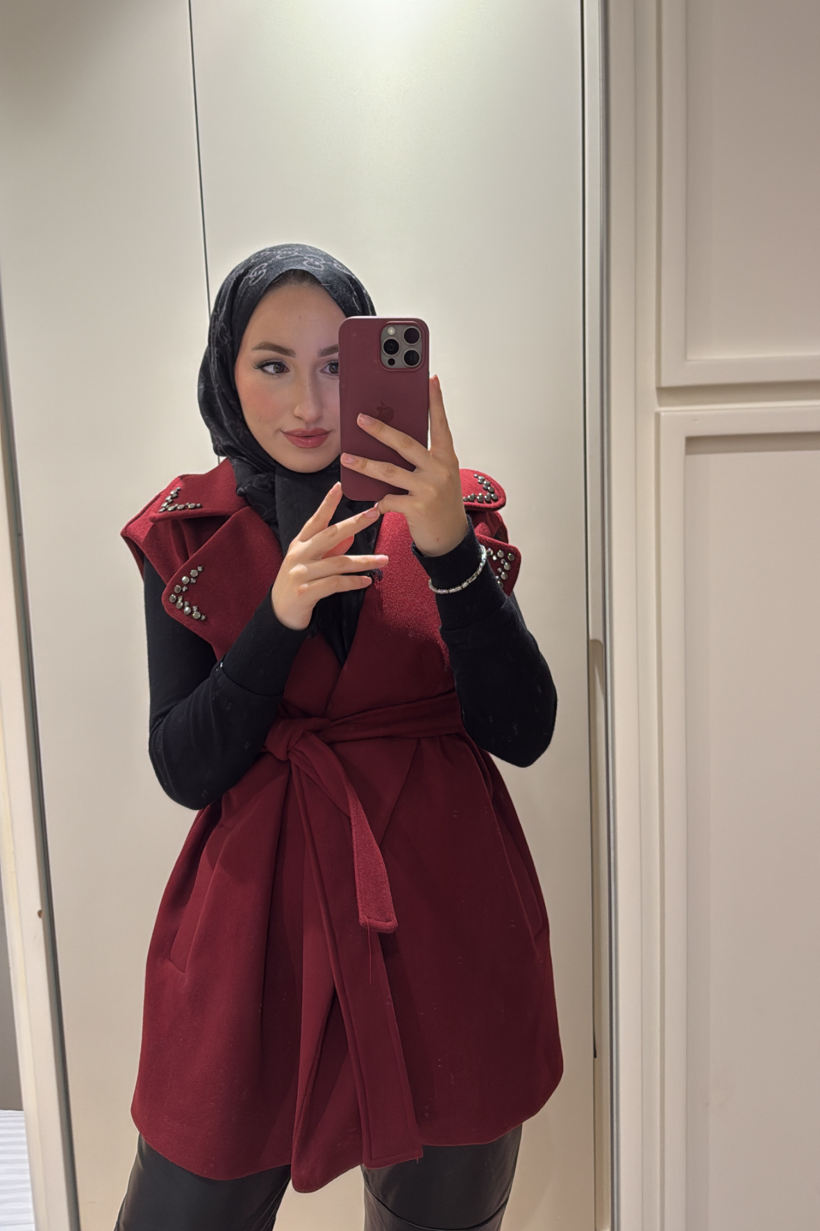 Yakası Taşlı Kaşe Yelek-Bordo