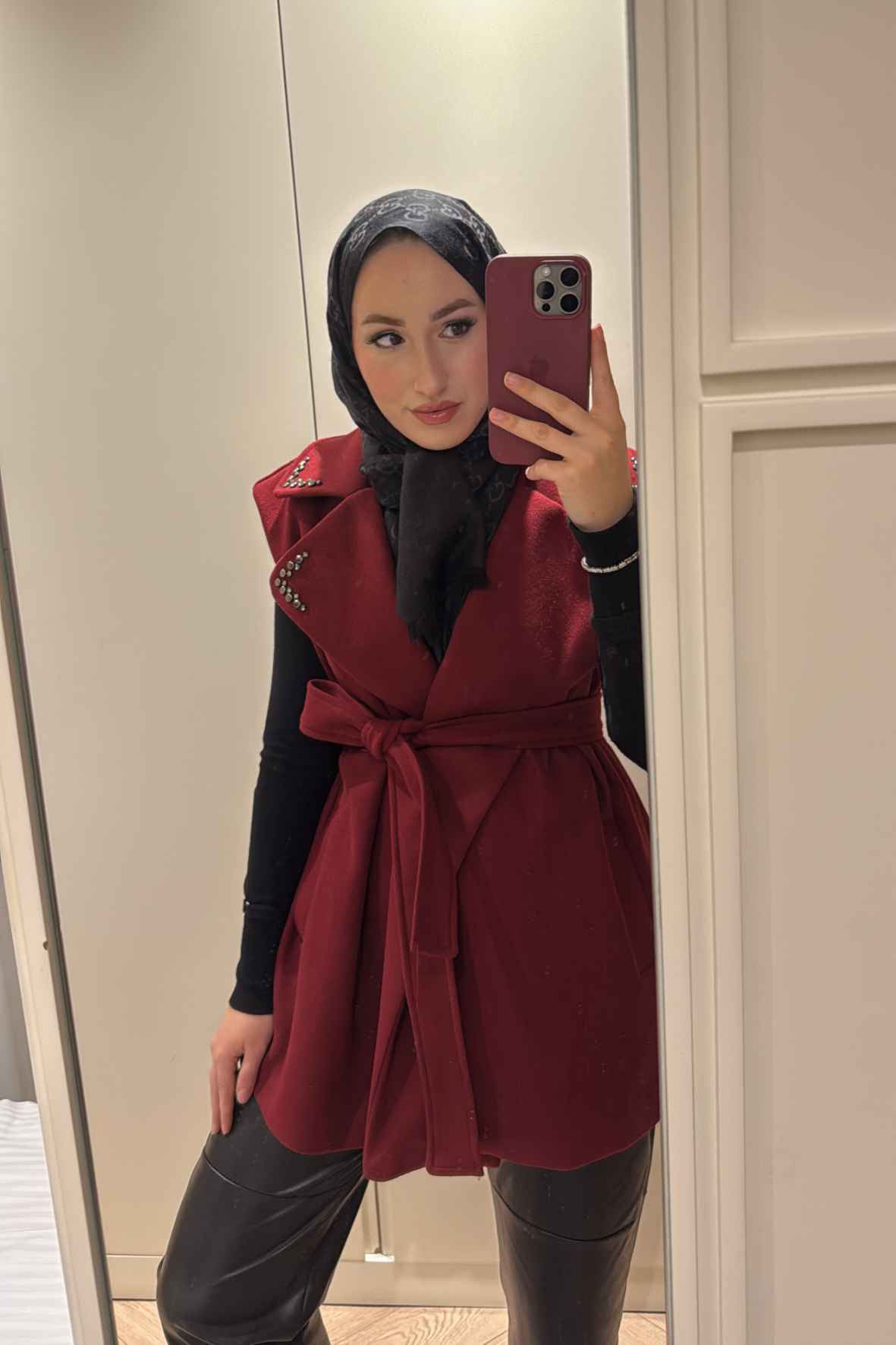 Yakası Taşlı Kaşe Yelek-Bordo