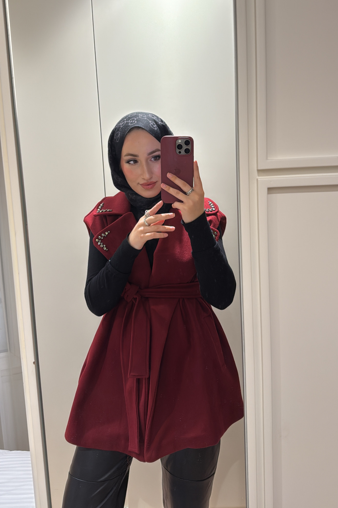 Yakası Taşlı Kaşe Yelek-Bordo