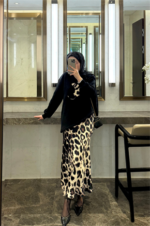 Leopar Saten Etekli Takım-Siyah
