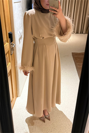 Kolları tüylü i̇thal elbise-bej- vakronline