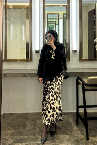 Leopar Saten Etekli Takım-Siyah