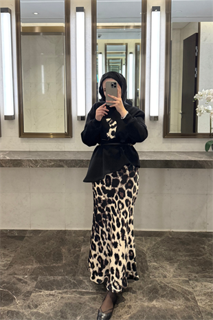 Leopar Saten Etekli Takım-Siyah