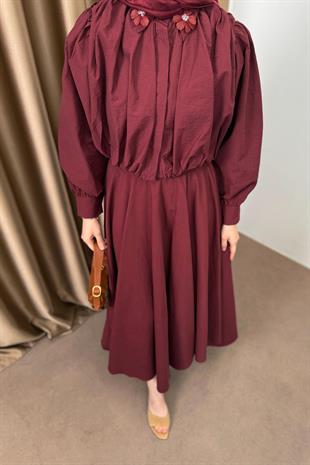 Çiçek Aksesuarlı Poplin Etekli Takım - Bordo
