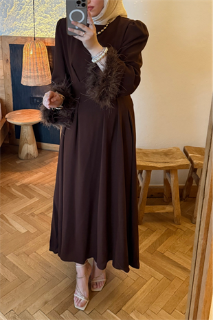 Kolları tüylü i̇thal elbise-acı kahve - vakronline