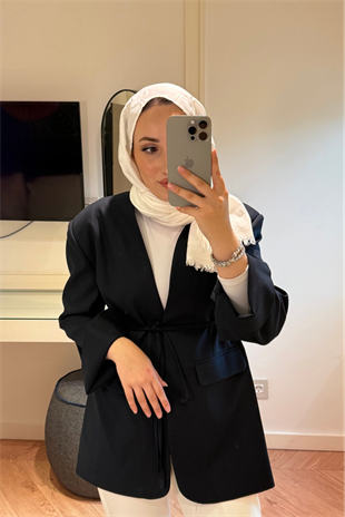 Tesettür Kol Yırtmaç Detaylı Ceket-Lacivert