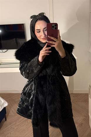 Cheny Yakası Kürklü Mont-Siyah