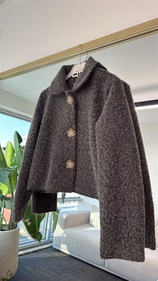 Çiçek Düğmeli Keçe Kısa Ceket Gri