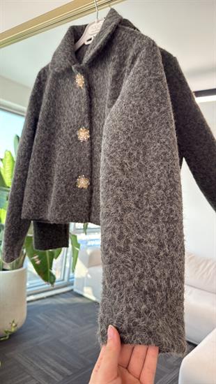 Çiçek Düğmeli Keçe Kısa Ceket Gri