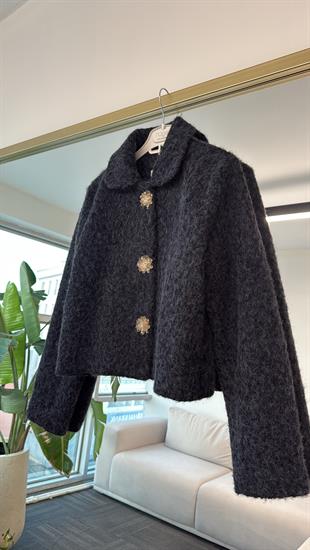 Çiçek Düğmeli Keçe Kısa Ceket - Lacivert