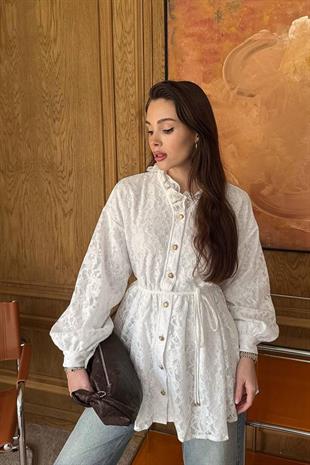 Broşlu Özel Tasarım Ceket-beyaz