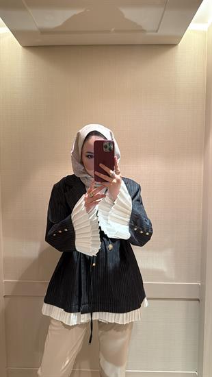 Kol Ağızları Piliseli Ceket-siyah 