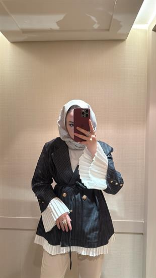 Kol Ağızları Piliseli Ceket-siyah 