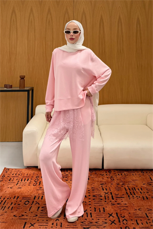 Leman Dantel Detaylı Takım - Pembe