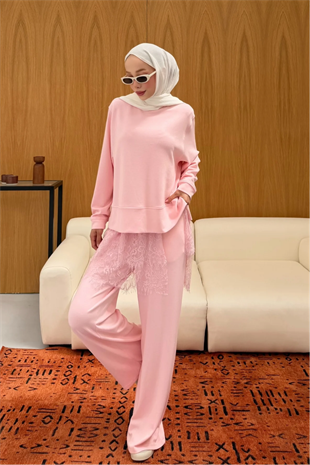 Leman Dantel Detaylı Takım - Pembe