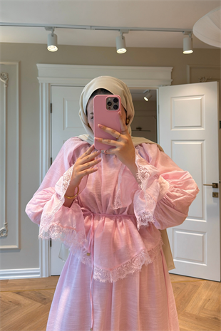 Noble Uçları Tül Dantel Detaylı Takım-Pembe