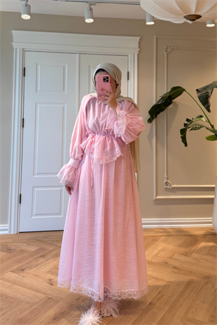 Noble Uçları Tül Dantel Detaylı Takım-Pembe