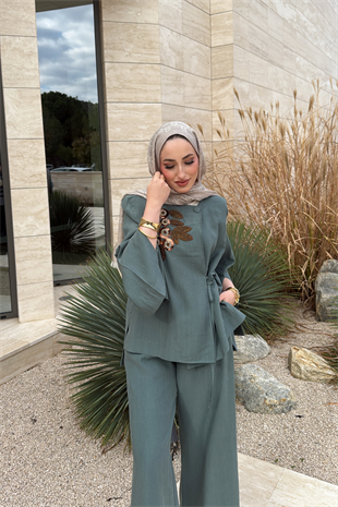 Roger Pantolonlu Takım - Çağla 