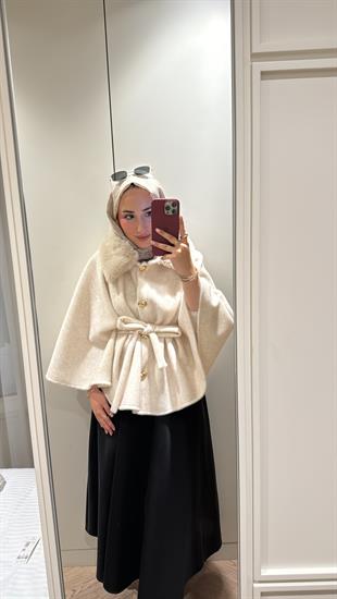 Suzana Yakası Kürklü Panço-Krem