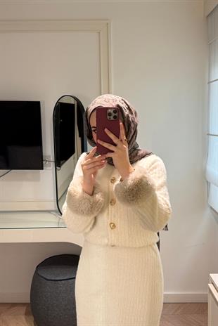 Triko Detay Kürklü Takım - Ekru