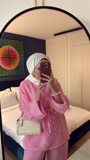 Tüy Detaylı Organze Takım - Pembe
