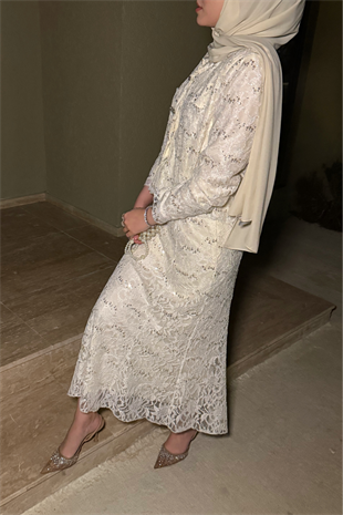 Umay Dantelli Etekli Takım - Ekru
