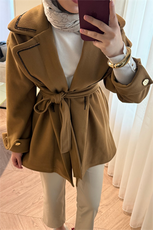 Yakası Boncuklu Nakışlı Gold Kaşe-Camel