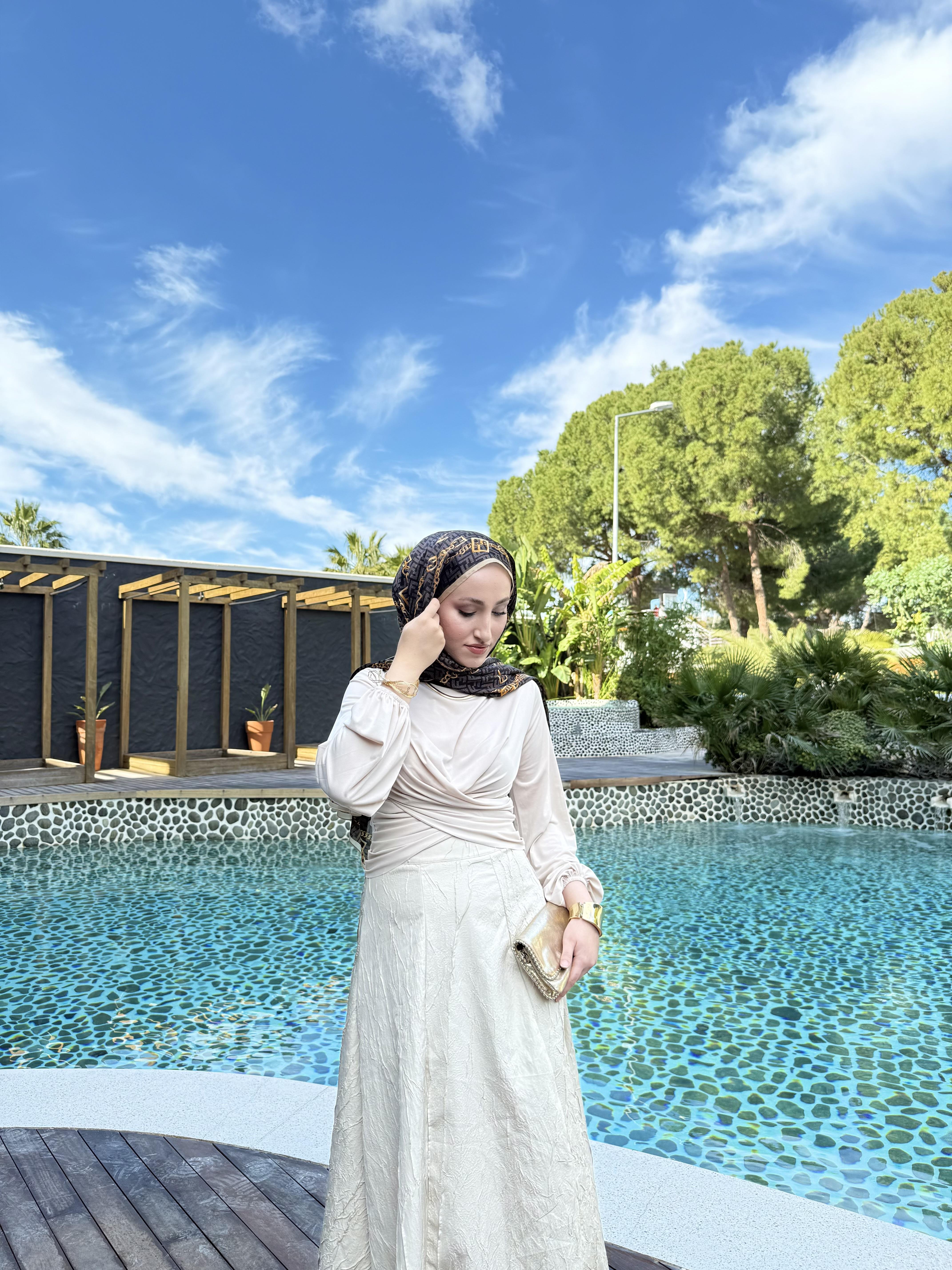 Linda etekli takım-bej - vakronline