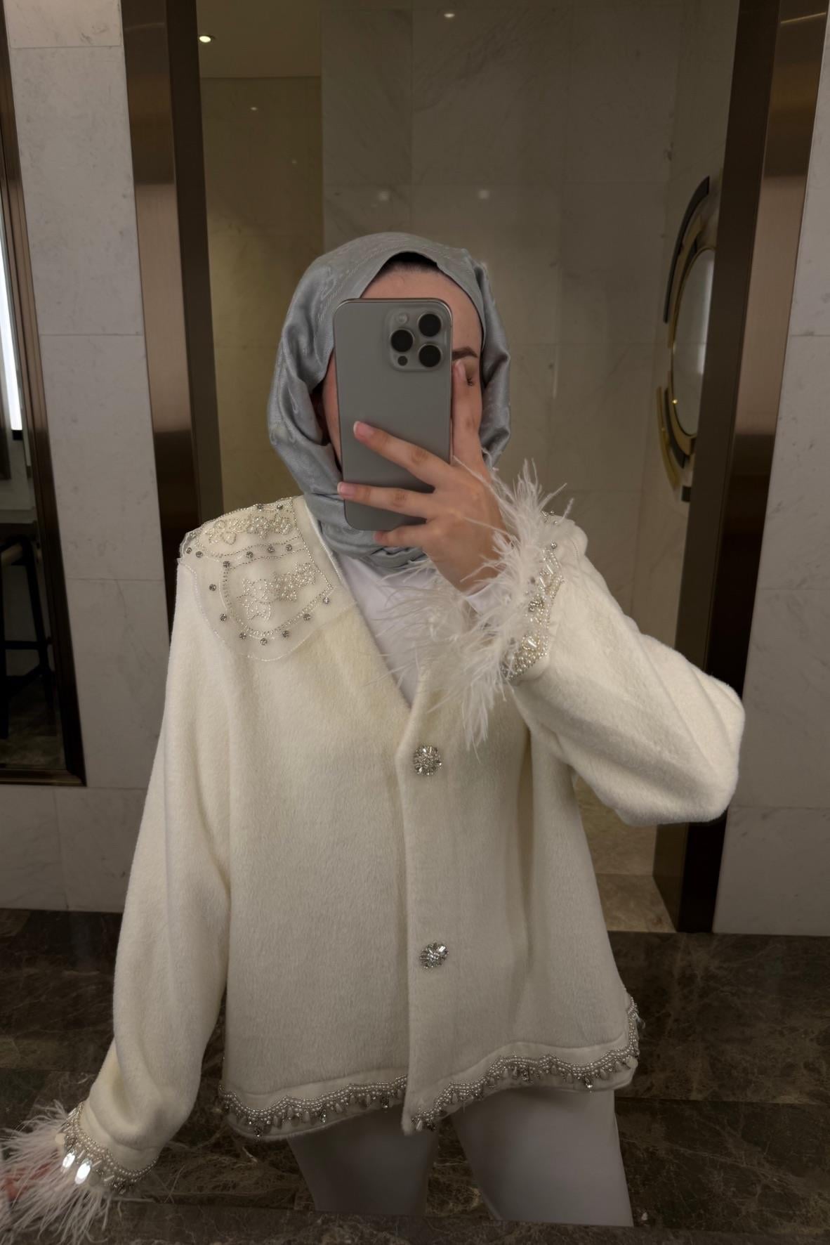 İthal Taşlı Angora Ceket-Ekru 