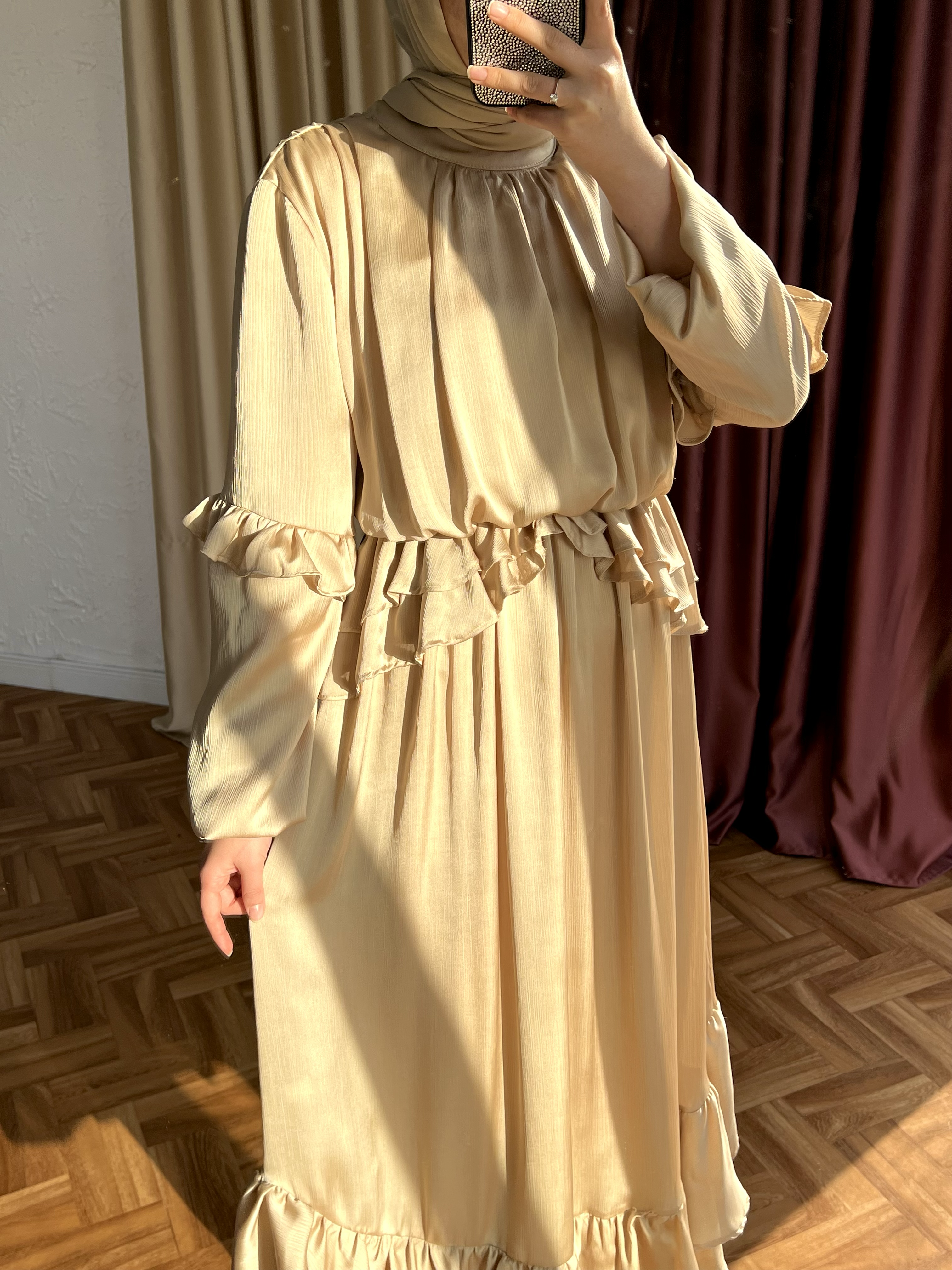 Lia fırfır detaylı elbise bej