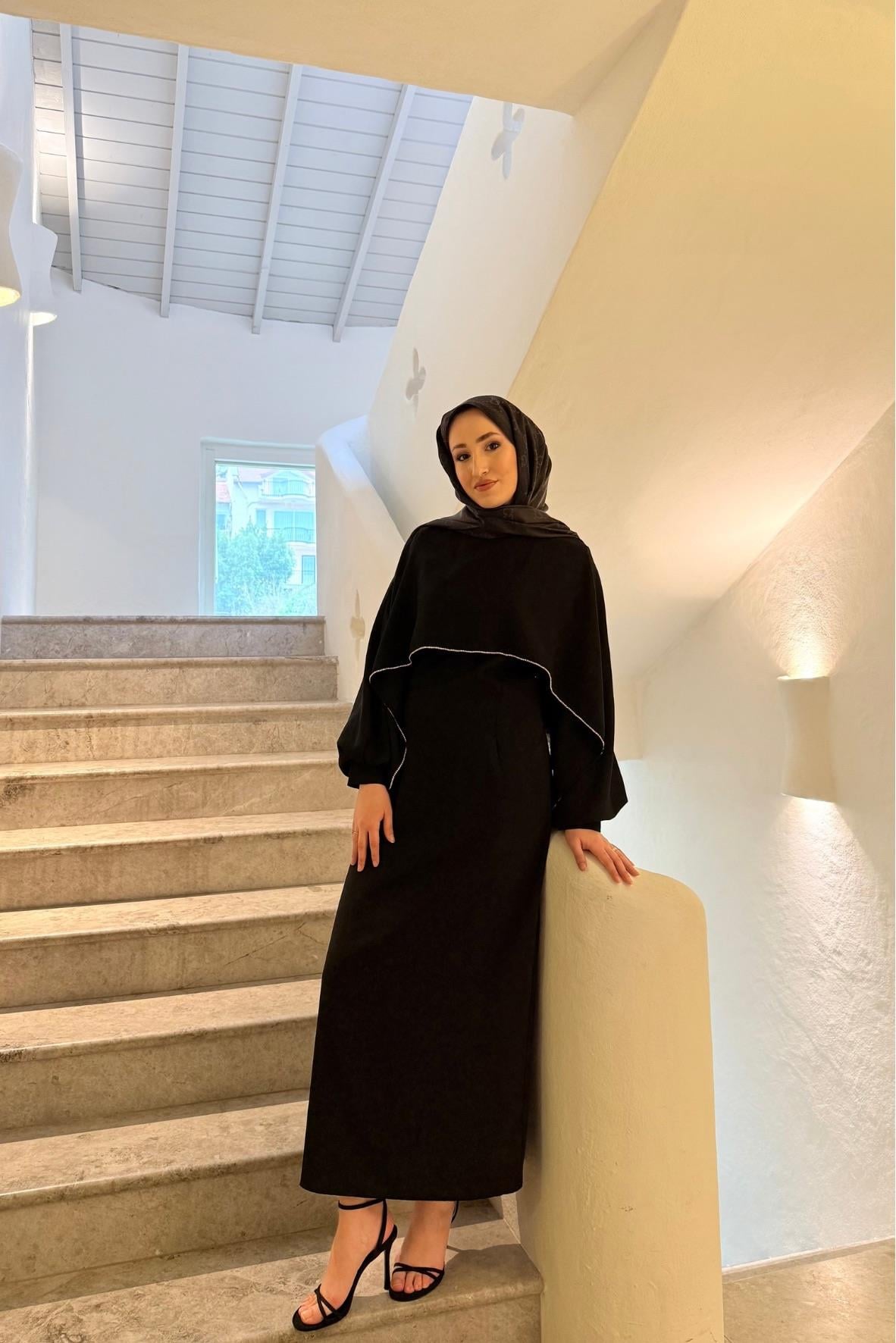 Tuus pelerinli elbise-siyah - vakronline