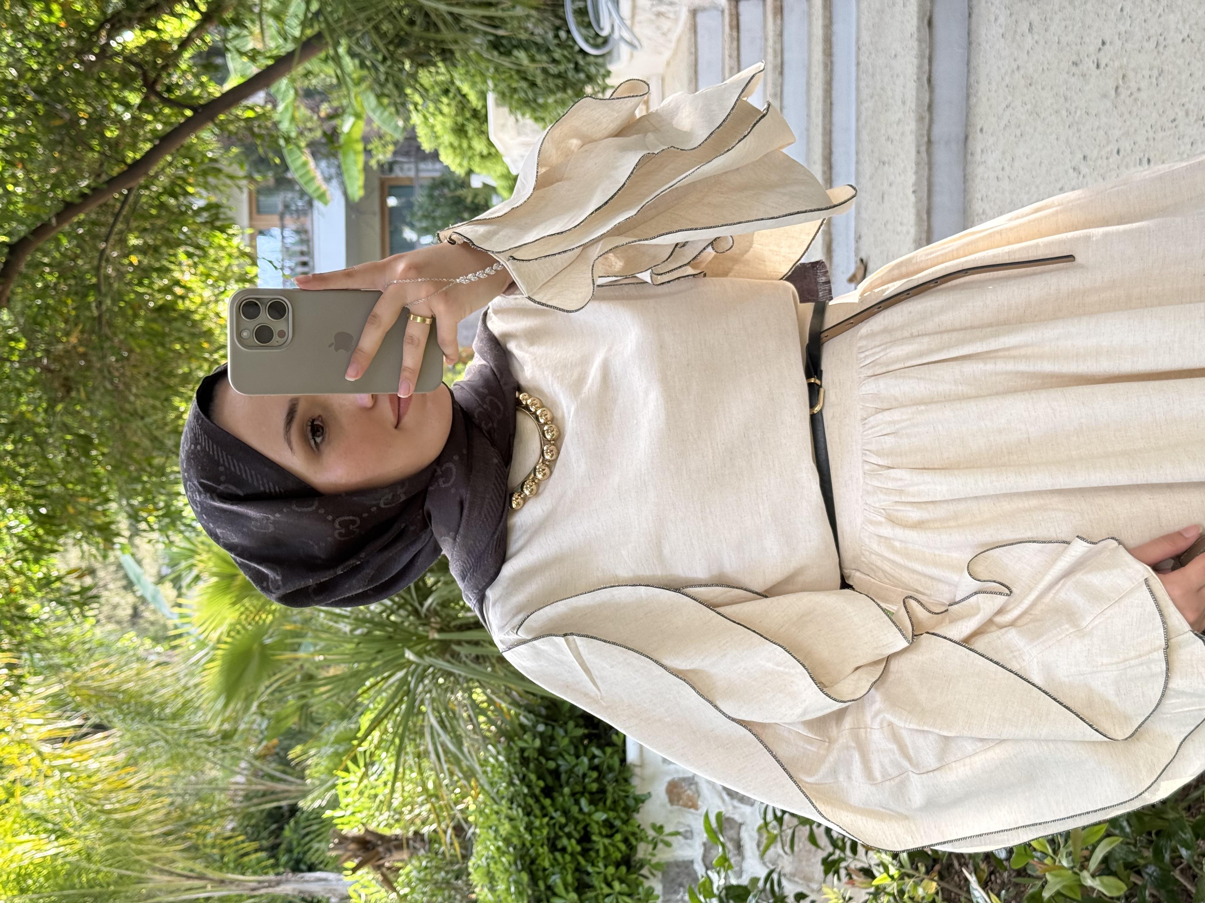 Mecy etekli takım-krem - Vakronline